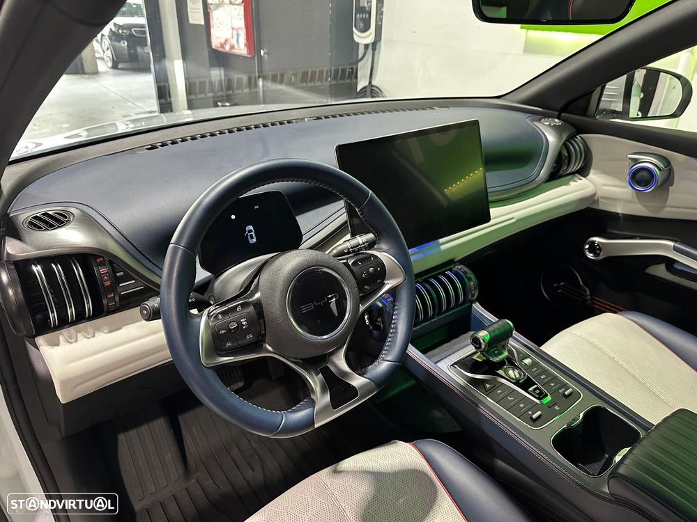 BYD Atto 3 60.48 kWh Design - 24