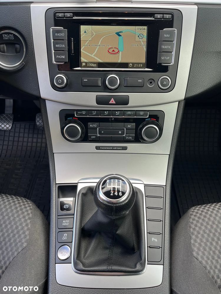 Volkswagen Passat 1.8 TSI Trendline - 7