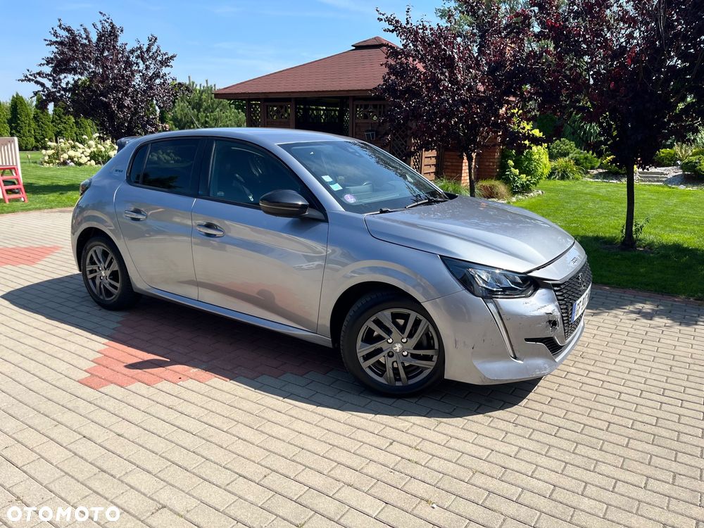 Peugeot 208 - 4