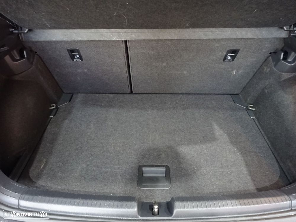 VW Polo 1.0 TSI Urban DSG - 32