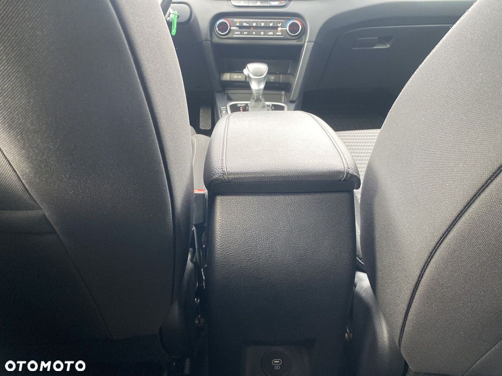 Kia Ceed - 13