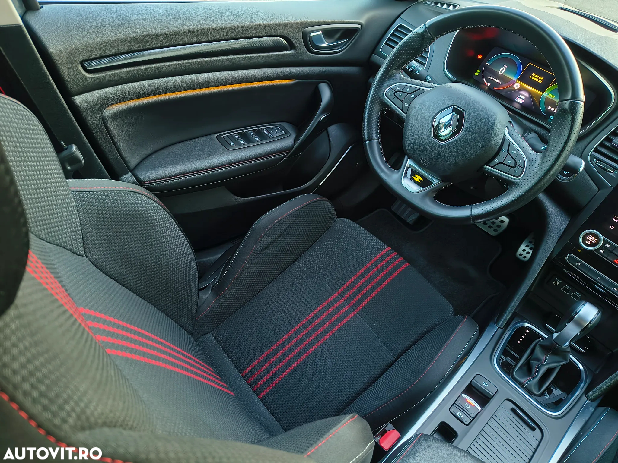 Renault Megane Grandtour E-TECH Plug-in 160 R.S. LINE - 15