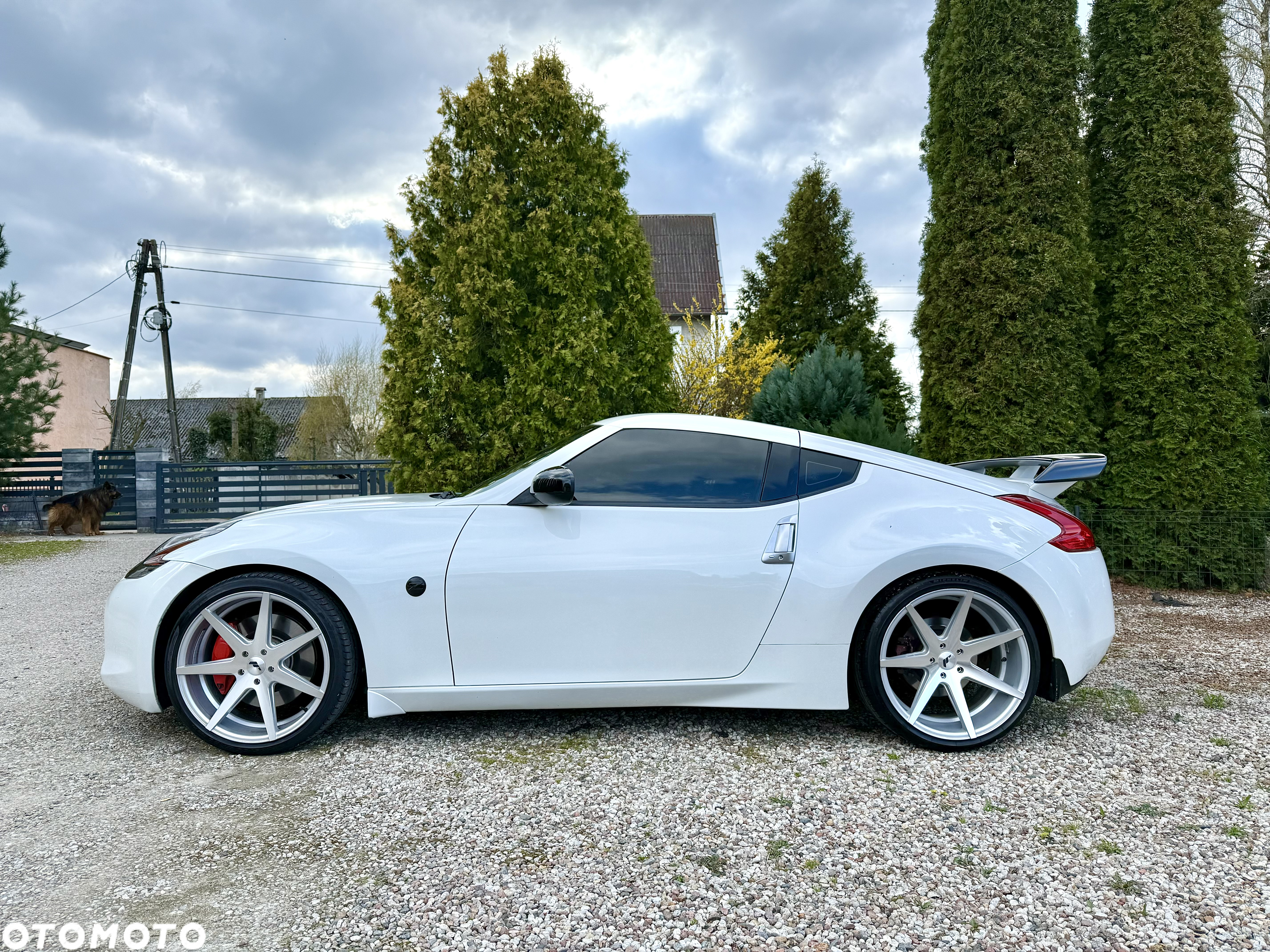Nissan 370 Z - 5