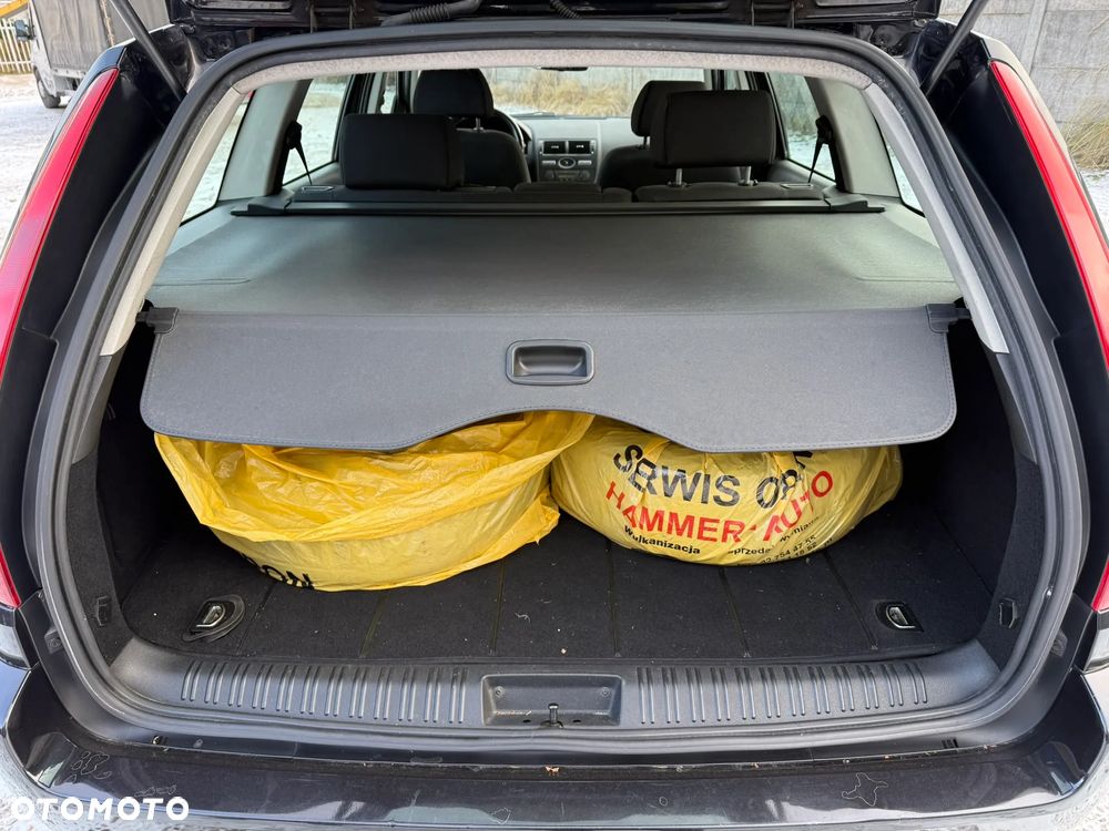 Ford Mondeo 2.0 TDCi Ghia - 16