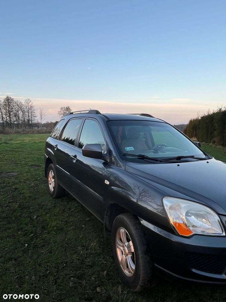 Kia Sportage 2.0 Tour - 10