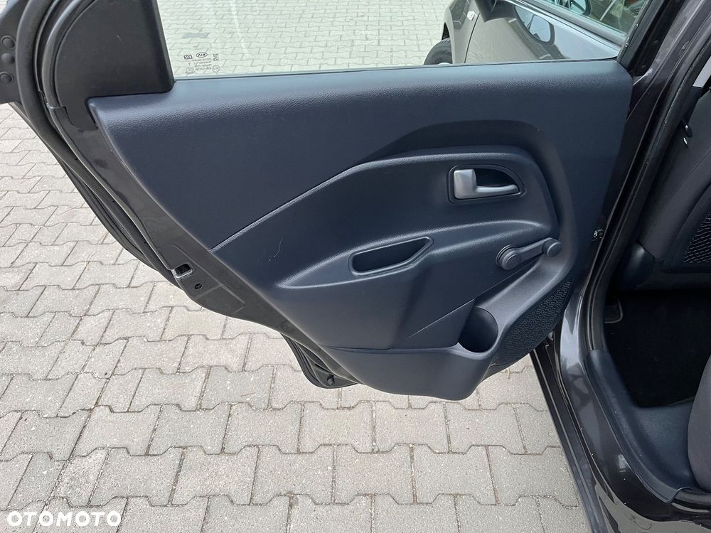 Kia Rio 1.2 Attract - 16