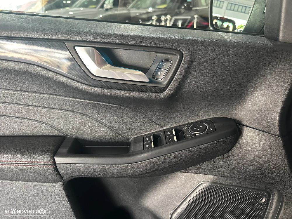 Ford Kuga 1.5 EcoBoost ST-Line - 11