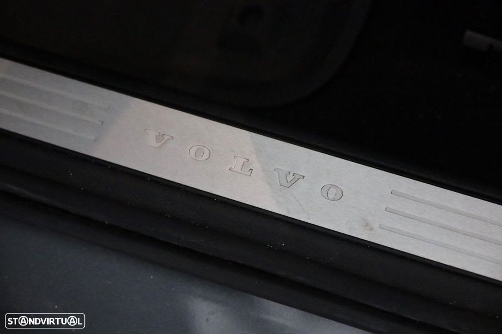 Volvo V60 2.0 B4 R-Design Geartronic - 31