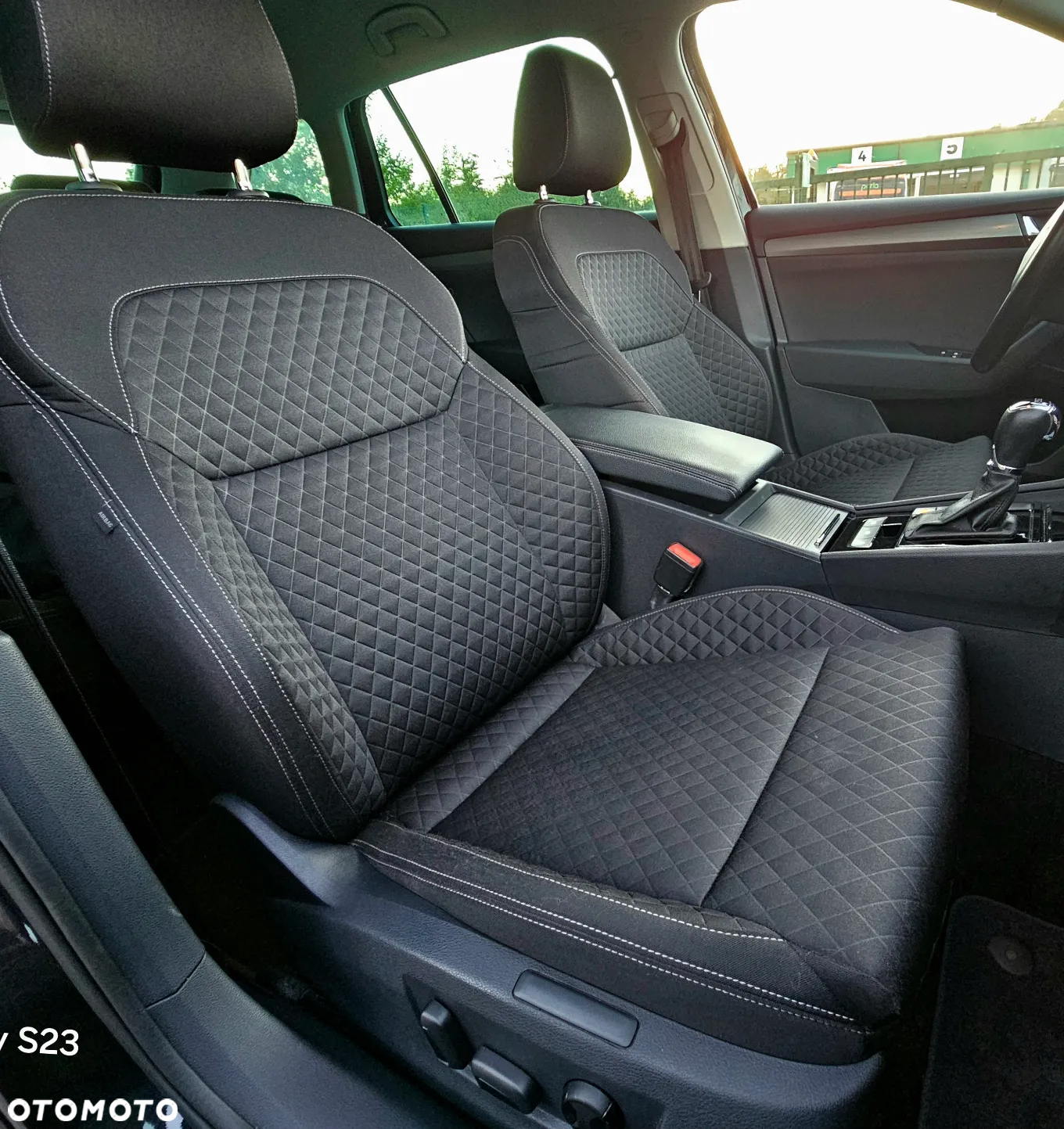 Skoda Superb Combi 2.0 TDI DSG Style - 15
