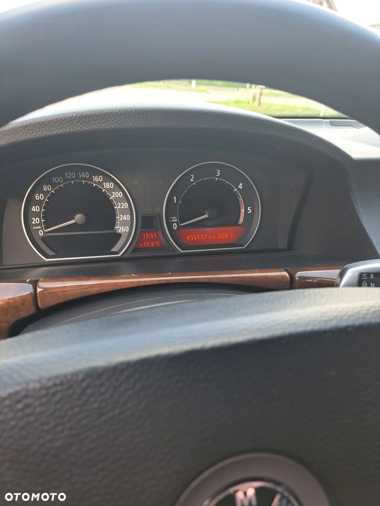 BMW Seria 7 - 1