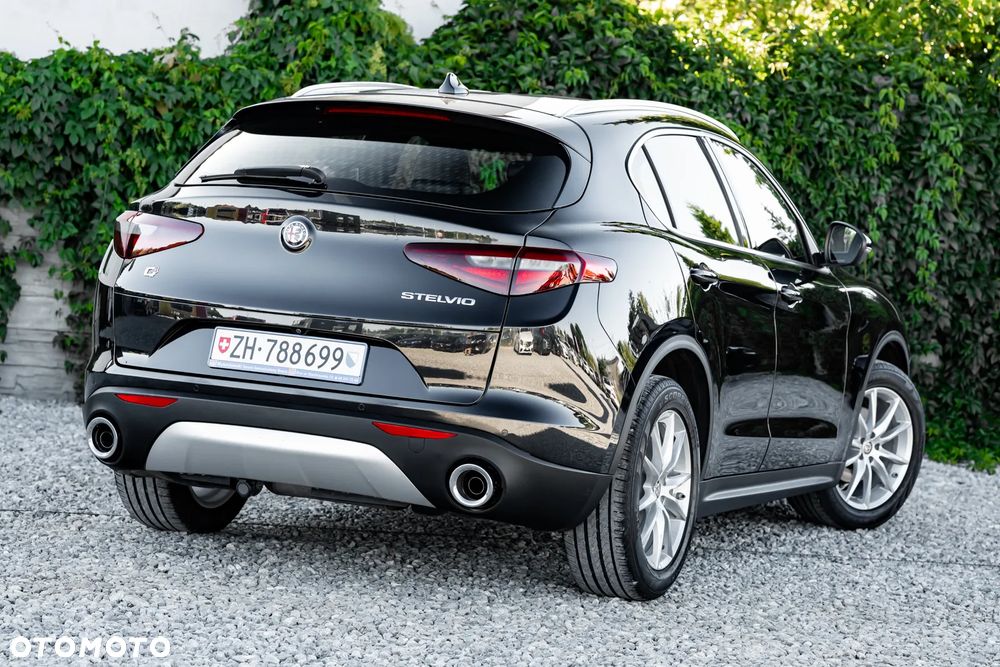 Alfa Romeo Stelvio 2.2 16V AT8-Q4 Executive - 13