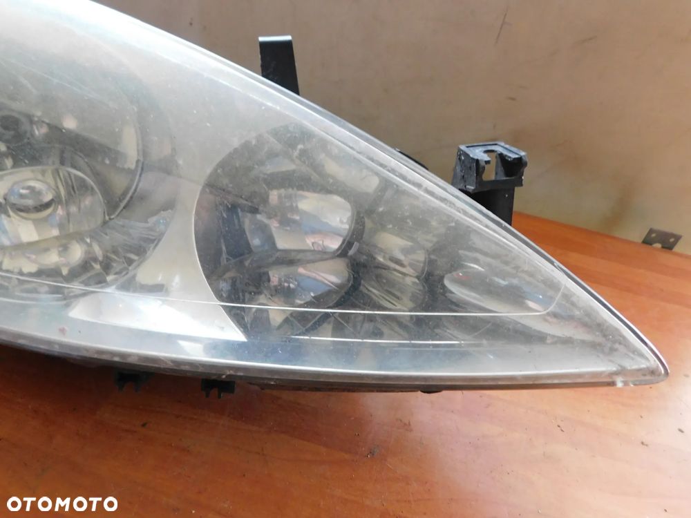 lampa prawa przód PEUGEOT 307 EUROPA - 2