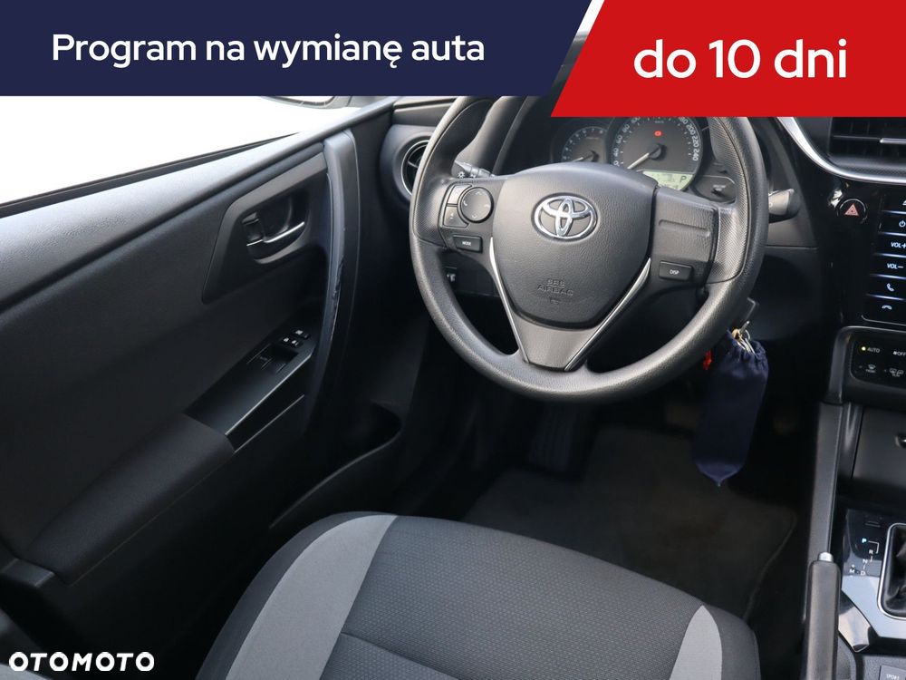 Toyota Auris - 9