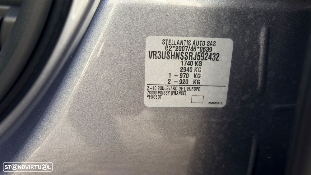Peugeot 2008 1.2 PureTech Allure EAT8 - 4