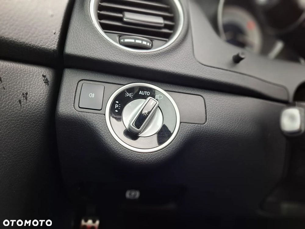 Mercedes-Benz Klasa C 250 CDI 7G-TRONIC Edition - 39