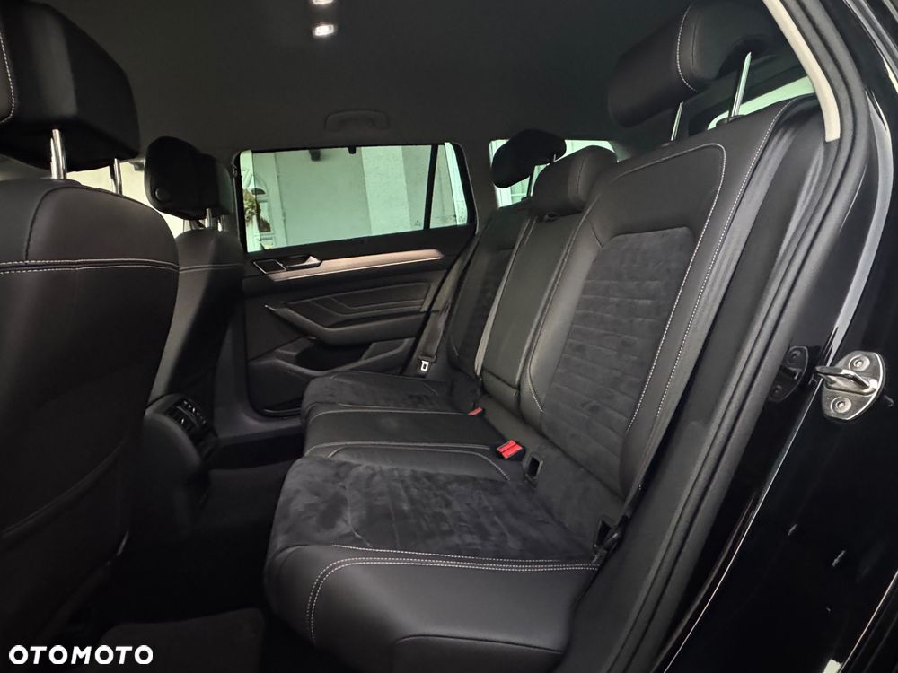Volkswagen Passat 2.0 TDI Elegance DSG - 10