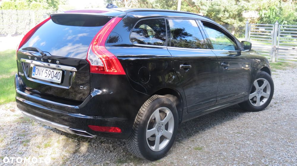 Volvo XC 60 D4 Drive-E Momentum - 3
