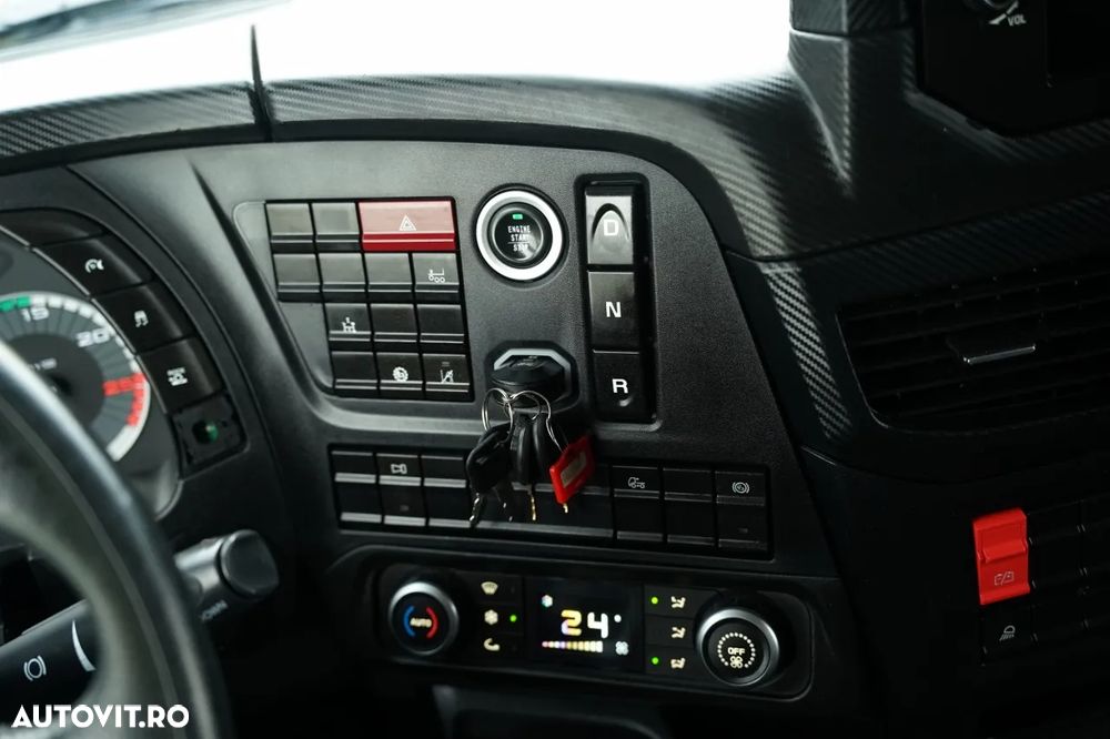 Iveco S-WAY / 420 / SISTEM HIDRAULIC / CABINĂ JOASĂ / EURO 6 - 28