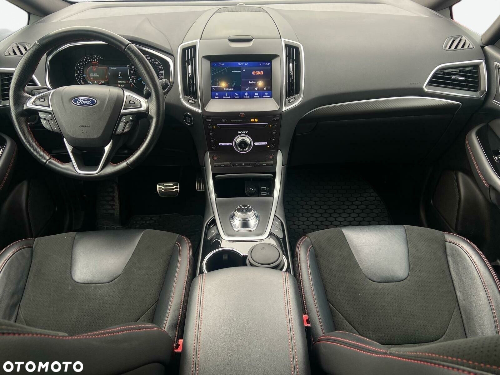 Ford S-Max - 13