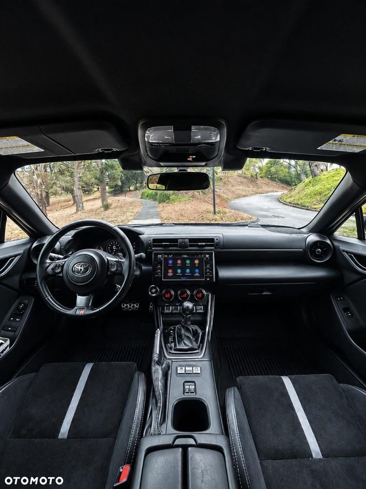 Toyota GR86 2.4 Dynamic - 8