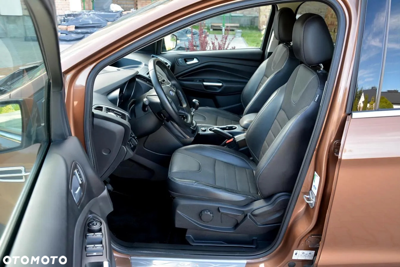 Ford Kuga 1.6 EcoBoost 2x4 Titanium - 17