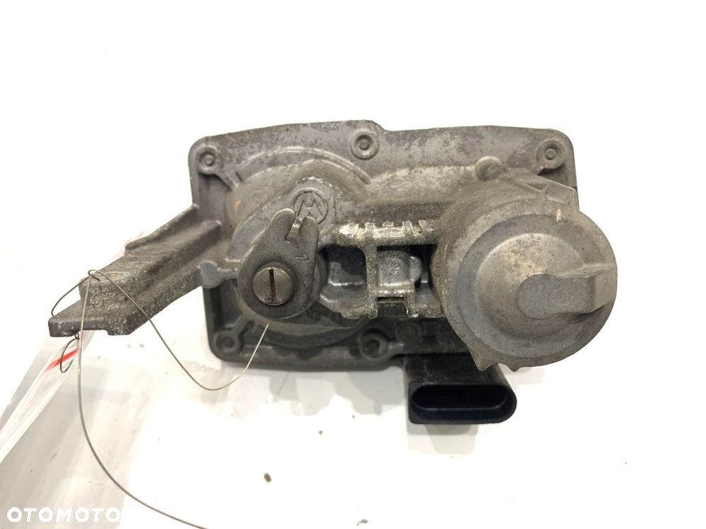 PRZEPUSTNICA WYDECHU  VW GOLF VII (5G1, BQ1, BE1, BE2) 2012 - 2022 2.0 GTD 135 kW [184 KM] olej - 3