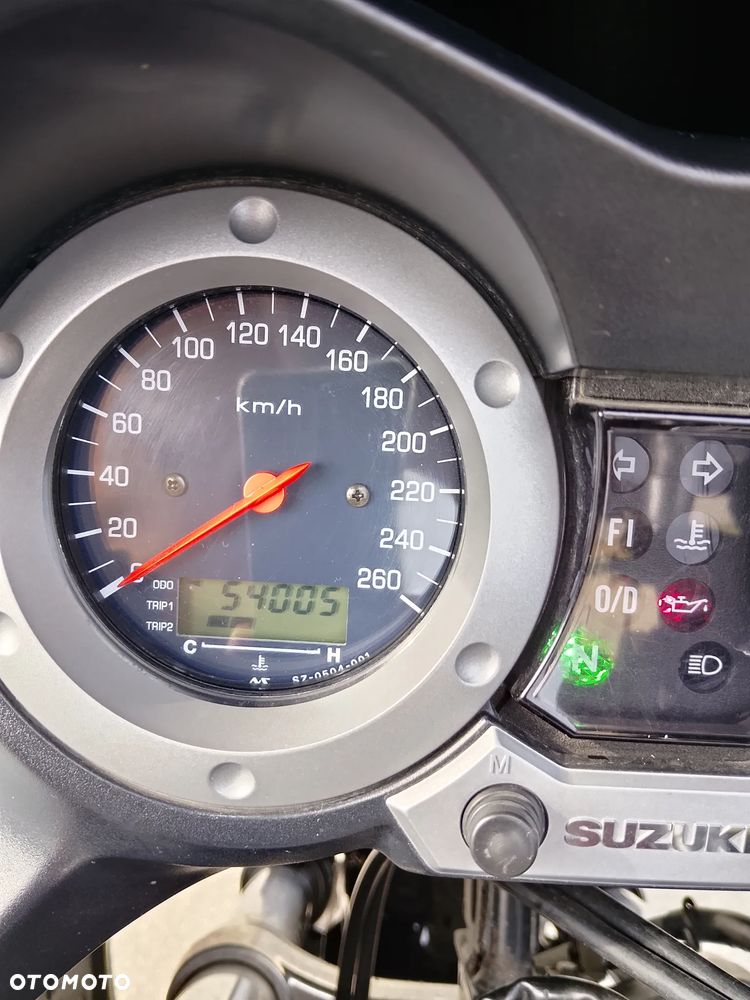 Suzuki V-STROM - 3