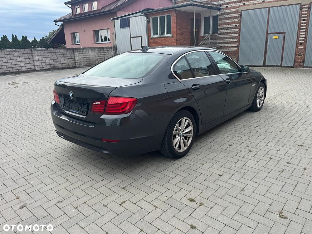 BMW Seria 5 520d - 5