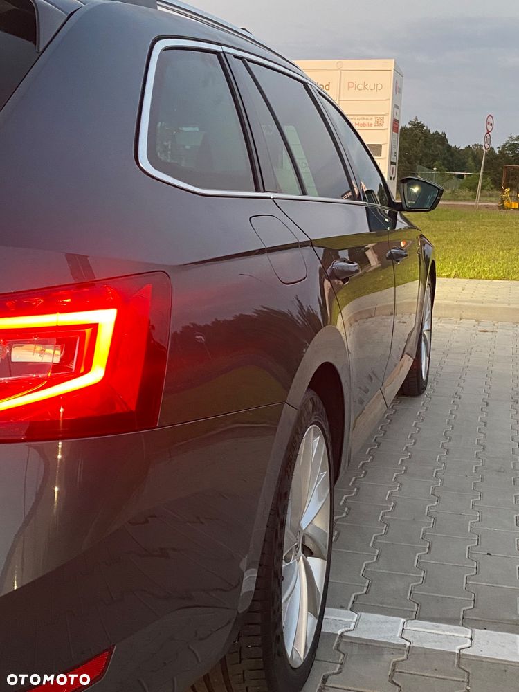 Skoda Superb 2.0 TDI Style DSG - 18