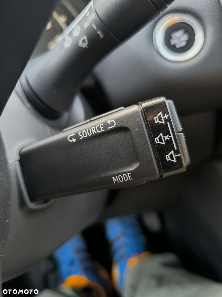 Renault Captur TCe 100 EXPERIENCE - 21