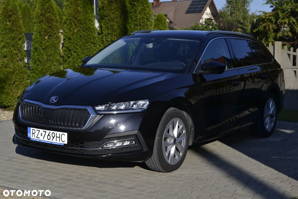 Skoda Octavia 2.0 TDI DSG Style - 2