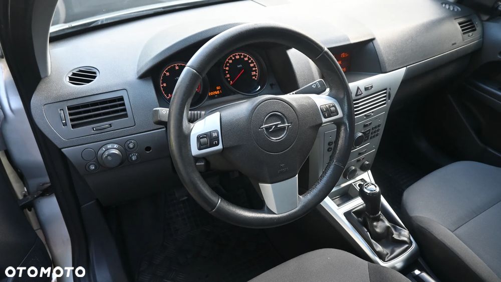Opel Astra 1.3 CDTI Enjoy - 17
