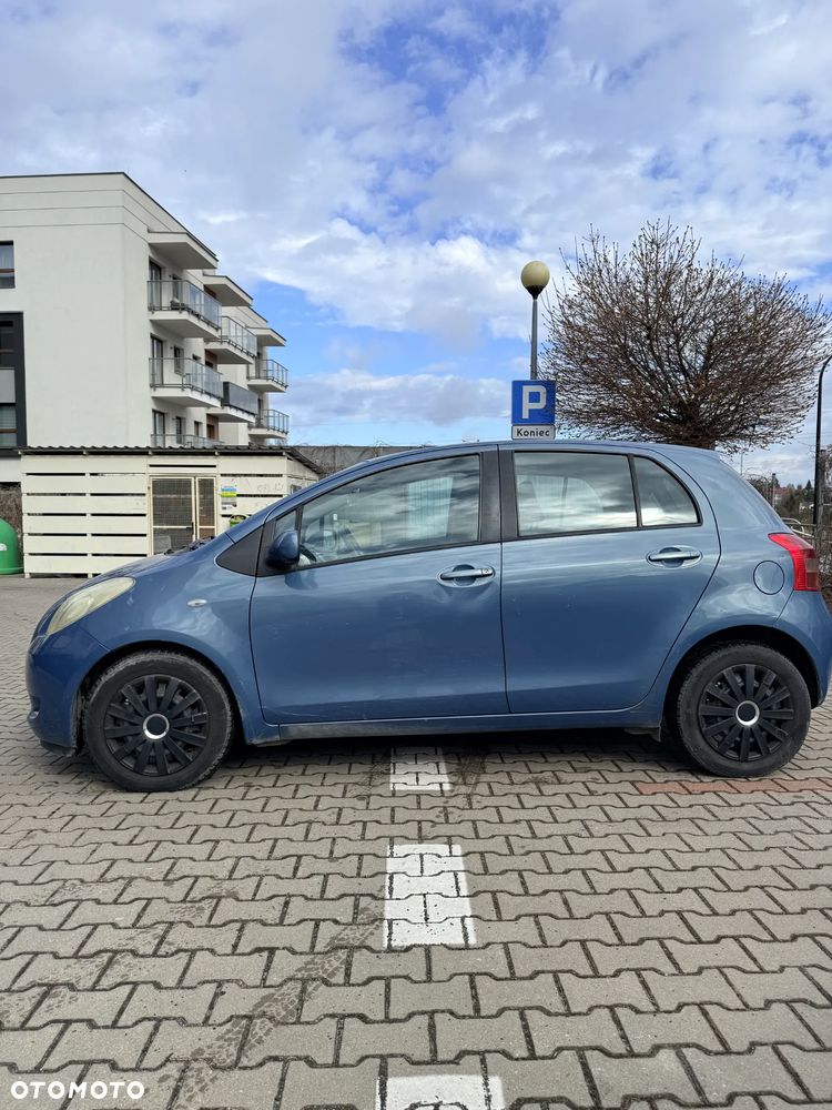 Toyota Yaris 1.3 Luna A/C - 4