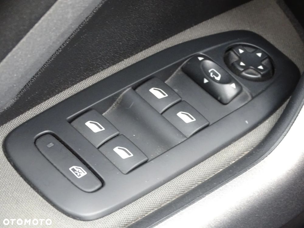 Peugeot 2008 PureTech 110 Stop&Start Allure - 28