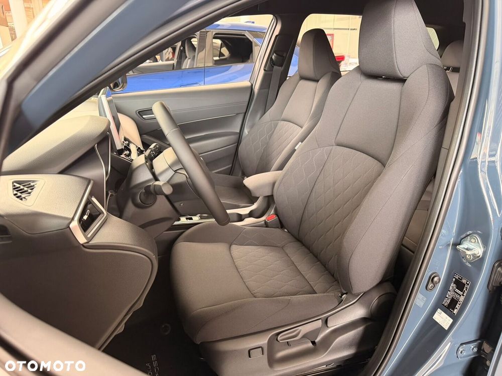 Toyota Corolla Cross - 9