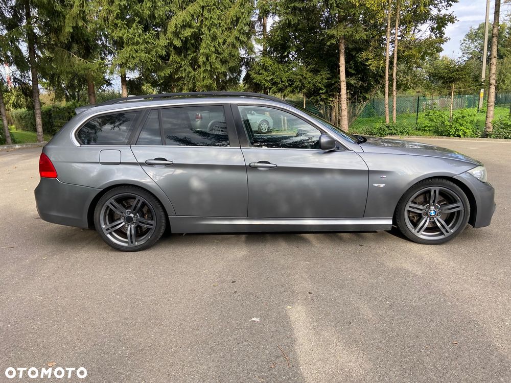 BMW Seria 3 325d DPF Touring - 7