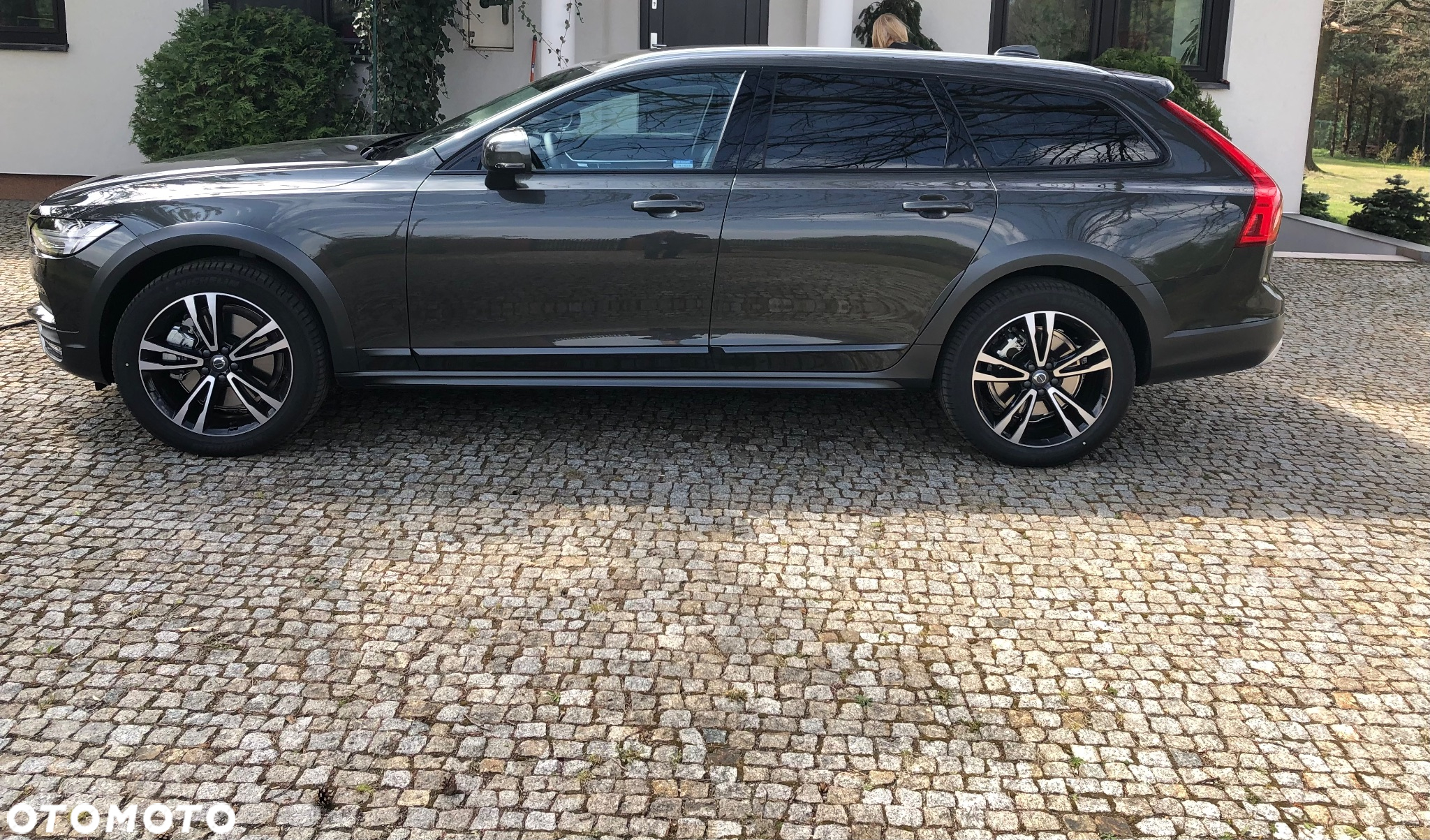 Volvo V90 D5 SCR AWD Momentum Pro - 2