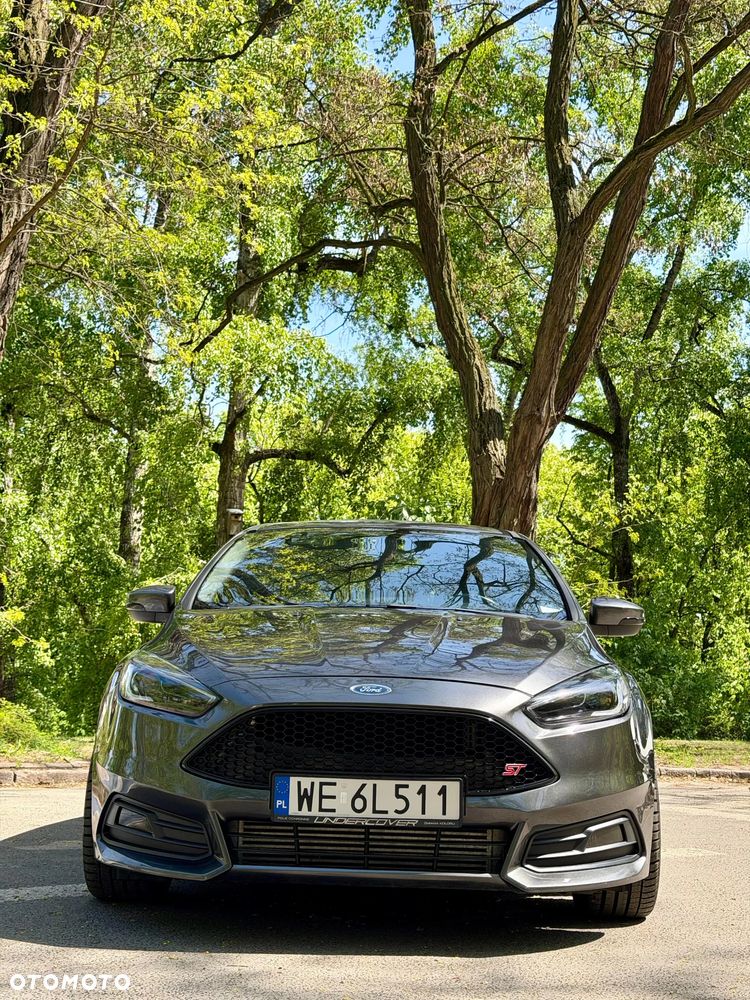 Ford Focus ST - 2