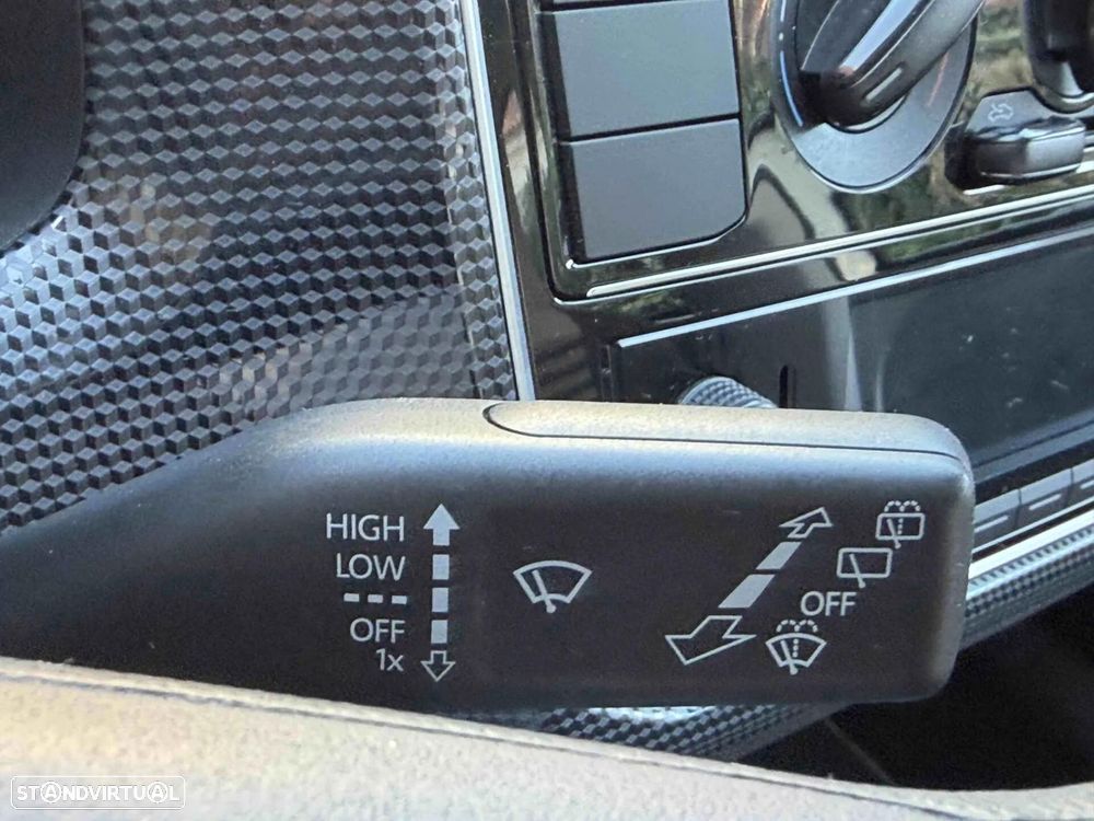 VW Up! 1.0 Move Auto - 37