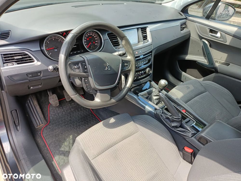 Peugeot 508 HDi FAP 140 Allure - 12