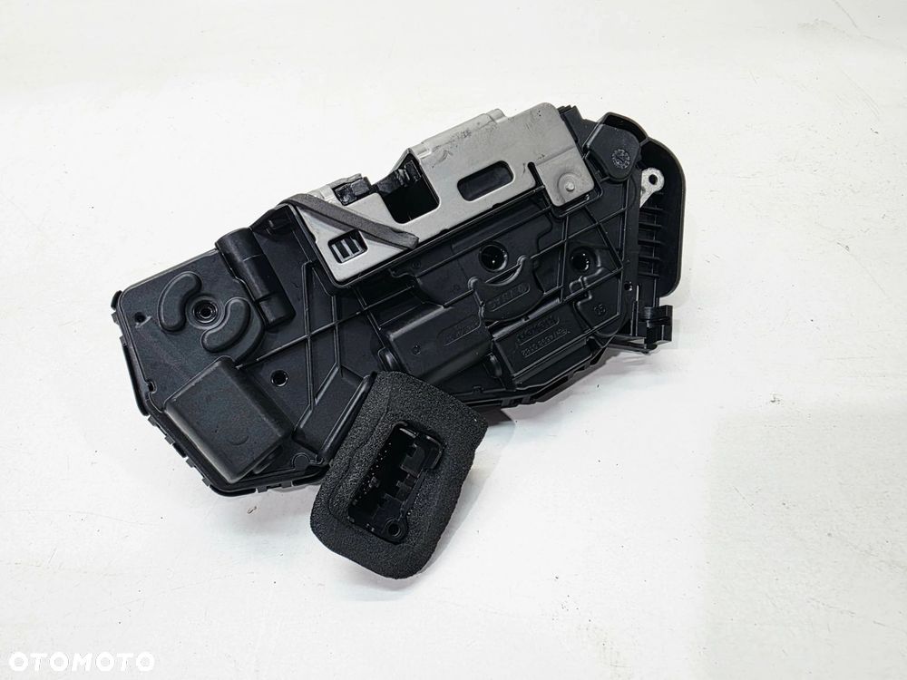 ZAMEK DRZWI PRAWY TYŁ AUDI A3 8Y VOLKSWAGEN SEAT SKODA 5TA839016T - 7