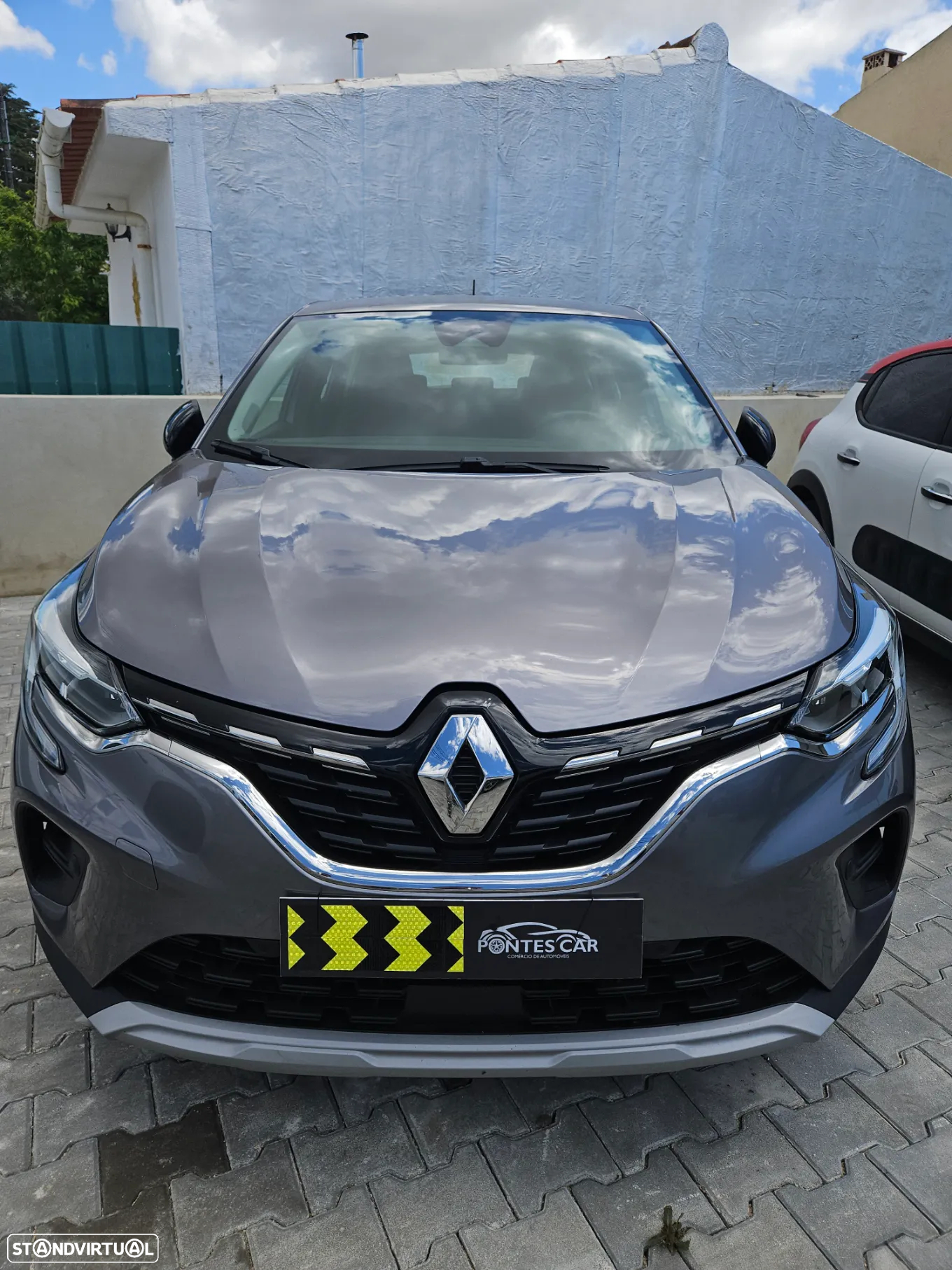 Renault Captur BLUE dCi 115 EDC BUSINESS EDITION - 4