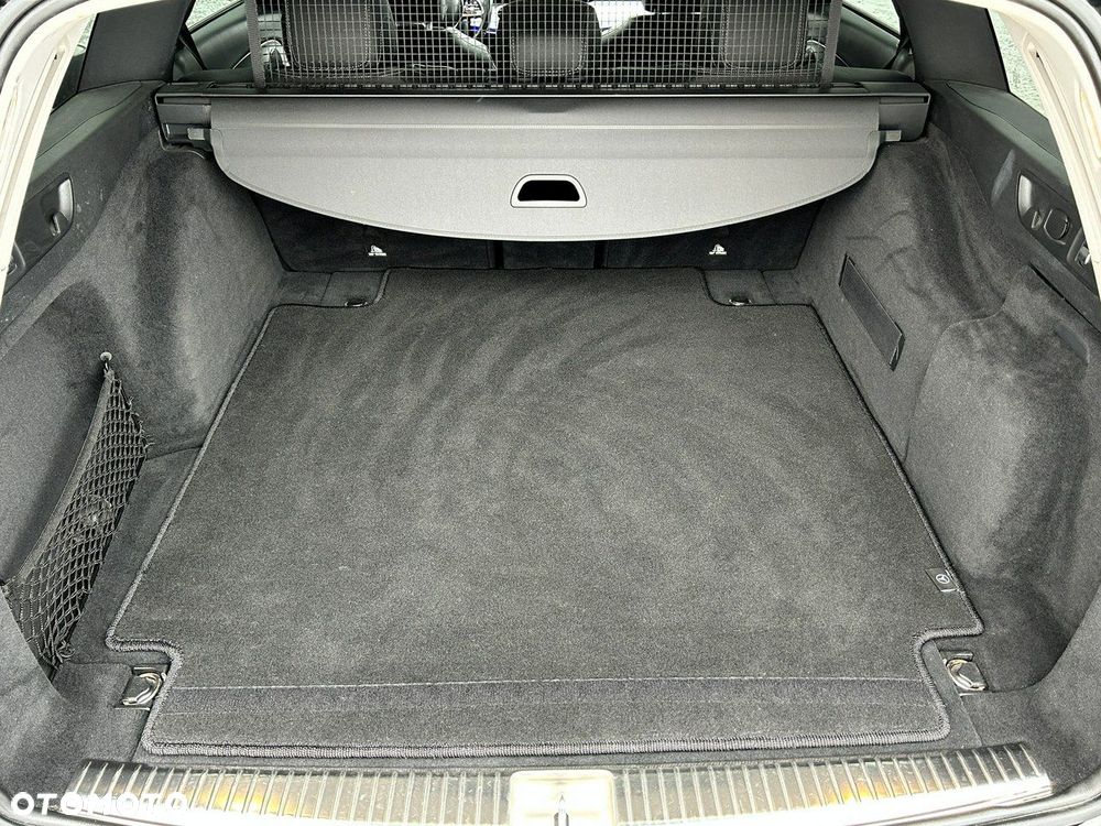 Mercedes-Benz Klasa E 200 d 9G-TRONIC AMG Line - 33