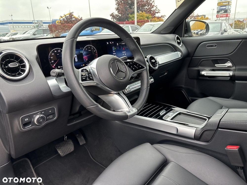 Mercedes-Benz GLB 200 Progressive 7G-DCT - 14