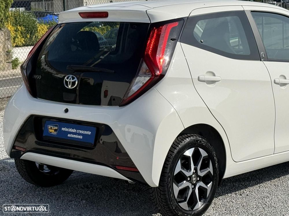 Toyota Aygo 1.0 X-Play+X-Touch - 10