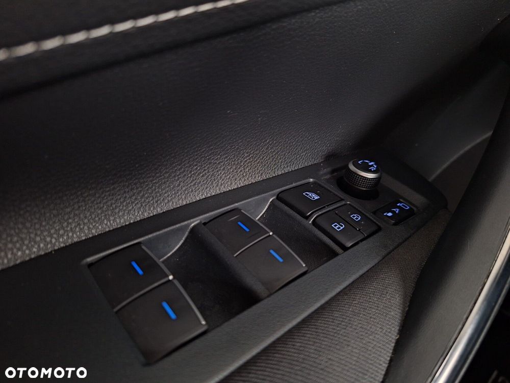 Toyota Corolla 1.8 Hybrid Comfort - 37