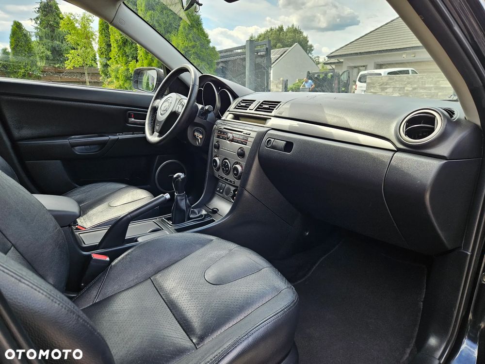 Mazda 3 2.0 Top - 10