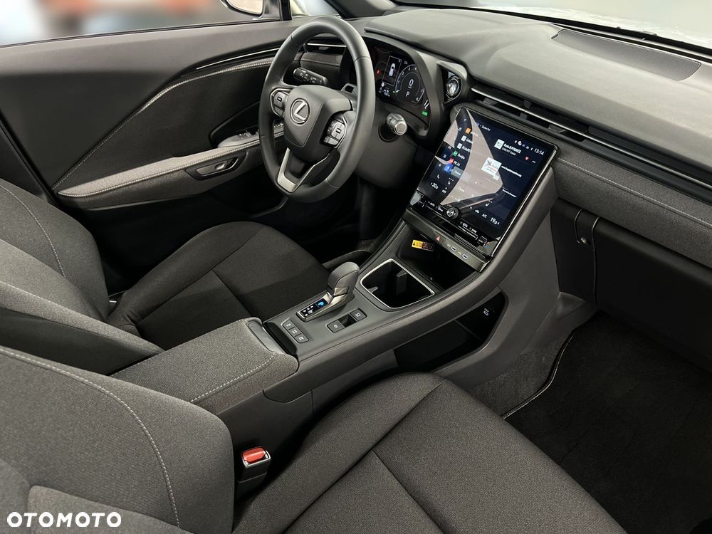 Lexus LBX 1.5 Hybrid - 10