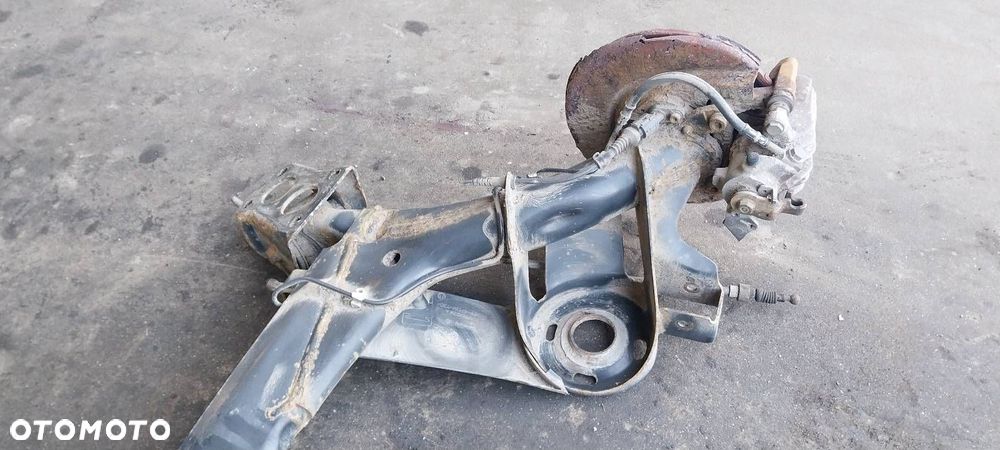 BELKA OŚ ZAWIESZENIA TYŁ TARCZE Z ABS SEAT LEON I - 3