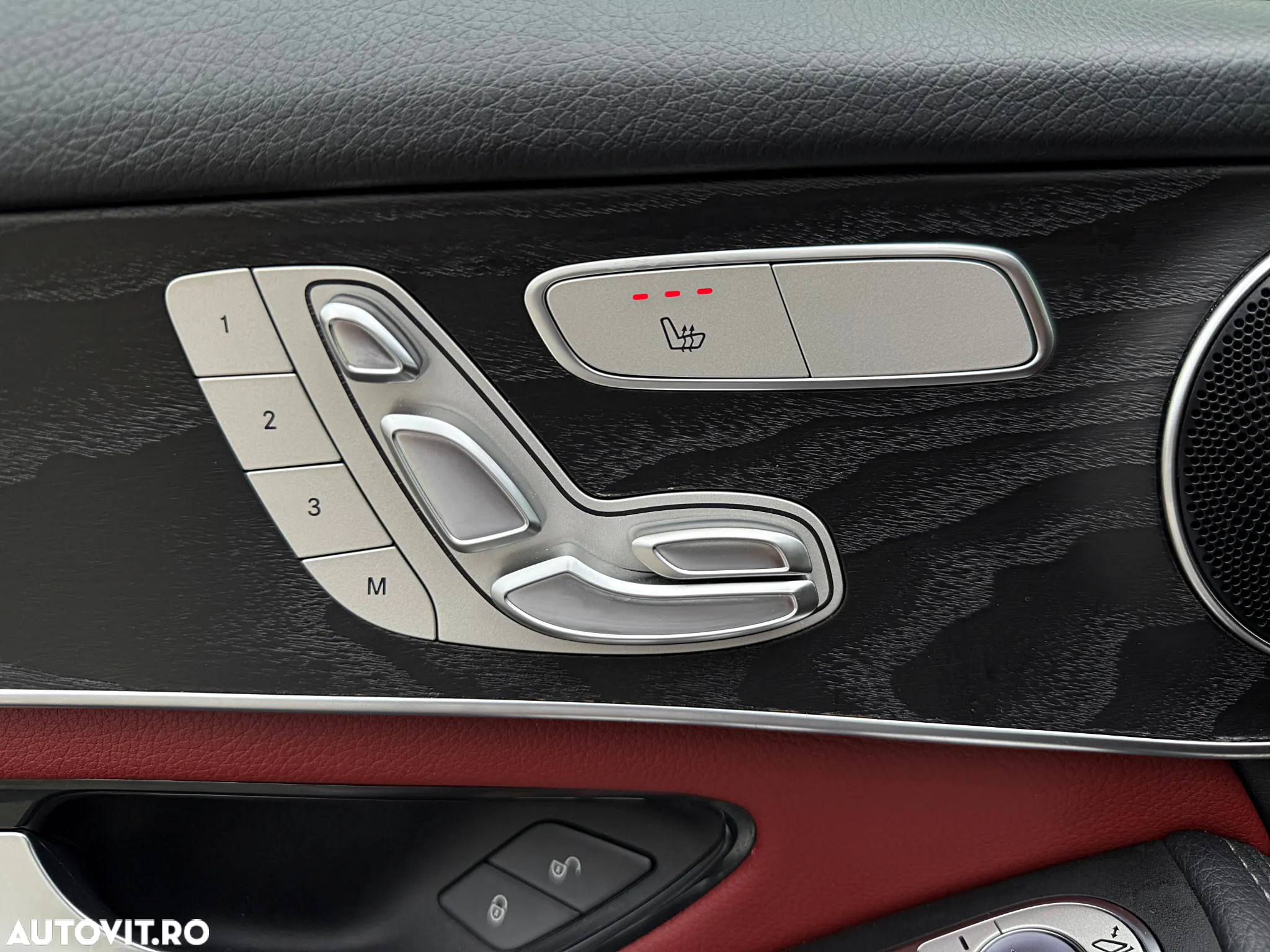 Mercedes-Benz GLC 300 4Matic 9G-TRONIC AMG Line - 29